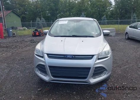 2016 Ford Escape Se z USA, uszkodzony, nr VIN 1FMCU9GX8GUB29496